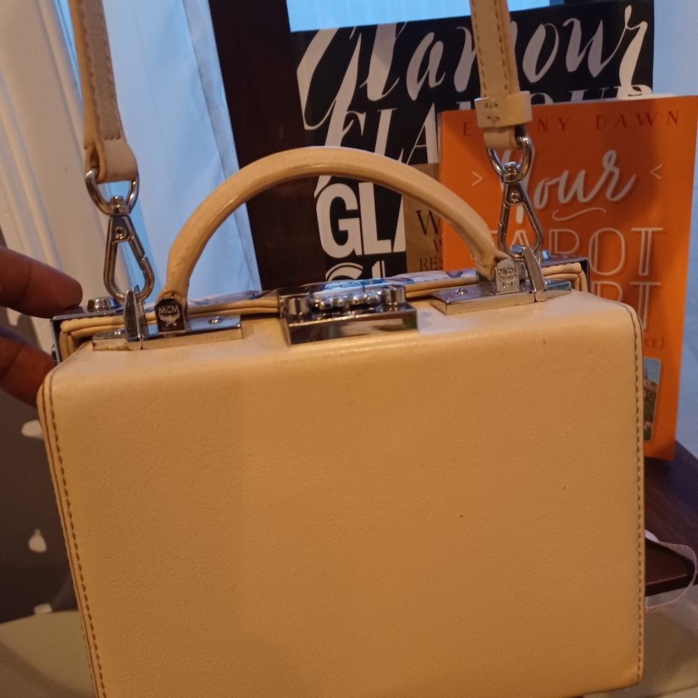 MCM - Picture 6 of 15